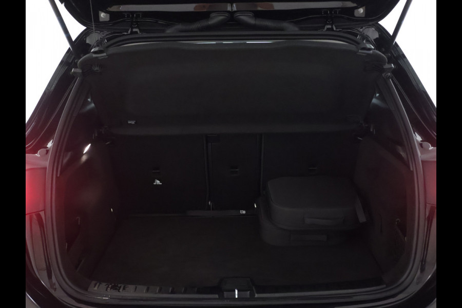 Mercedes-Benz GLA 250 e Plug-Hybride | Achteruitrijcamera | Apple Carplay | Sfeerverlichting | Dodehoekassistent | Inclusief 24 maanden MB Certified garantie voor Europa.