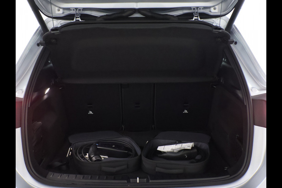 Mercedes-Benz GLA 250 e AMG Plug-In Hybride AMG Line | Dodehoek Assist | 11kW Laden | MiltiBeam Koplampen | Stuur en Stoelverwarming. Inclusief 24 maanden MB Certified garantie voor Europa. Mercedes-Benz GLA 250 e AMG Plug-In Hybride AMG Line | Dodehoek Assist | 11kW Laden | MiltiBeam Koplampen | Stuur en Stoelverwarming. Inclusief 24 maanden MB Certified garantie voor Europa.