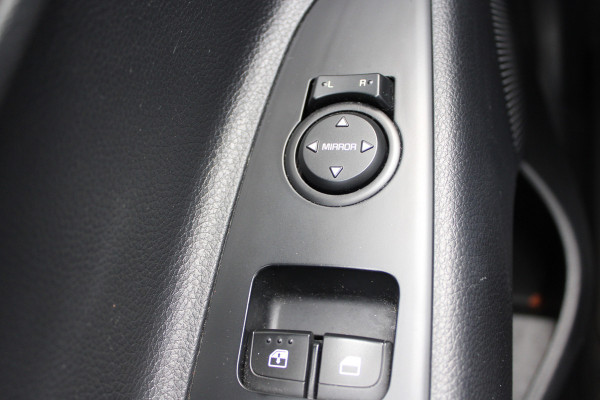 Kia Stonic 1.0 T-GDi DynamicLine | Navigatie | Camera | Carplay Kia Stonic 1.0 T-GDi DynamicLine | Navigatie | Camera | Carplay