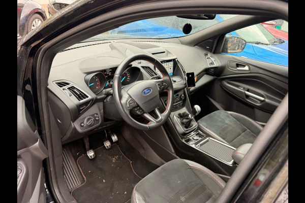 Ford Kuga 1.5 EcoBoost ST Line 150pk Trekhaak | Winterpack | Achteruitrijcamera | Elektrische Achterklep | Keyless Entry Ford Kuga 1.5 EcoBoost ST Line 150pk Trekhaak | Winterpack | Achteruitrijcamera | Elektrische Achterklep | Keyless Entry