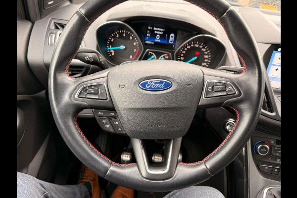 Ford Kuga 1.5 EcoBoost ST Line 150pk Trekhaak | Winterpack | Achteruitrijcamera | Elektrische Achterklep | Keyless Entry Ford Kuga 1.5 EcoBoost ST Line 150pk Trekhaak | Winterpack | Achteruitrijcamera | Elektrische Achterklep | Keyless Entry