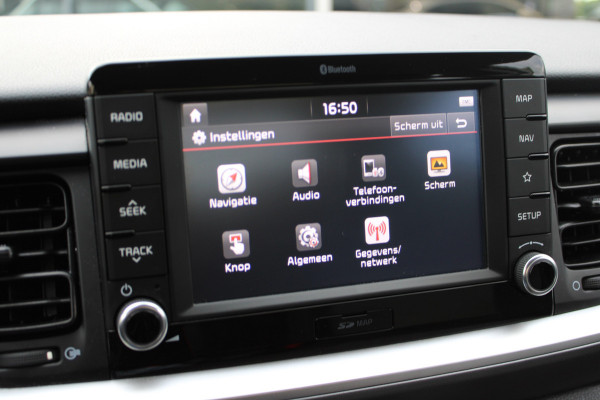 Kia Stonic 1.0 T-GDi DynamicLine | Navigatie | Camera | Carplay Kia Stonic 1.0 T-GDi DynamicLine | Navigatie | Camera | Carplay