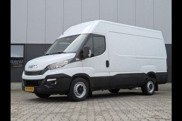 Iveco Daily 35S14V 2.3 AUTOMAAT 3500KG TREKHAAK CRUISE AIRCO NAVI Iveco Daily 35S14V 2.3 AUTOMAAT 3500KG TREKHAAK CRUISE AIRCO NAVI