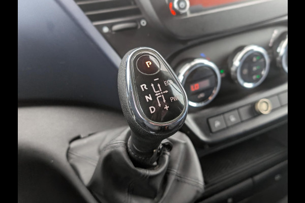 Iveco Daily 35S14V 2.3 AUTOMAAT 3500KG TREKHAAK CRUISE AIRCO NAVI Iveco Daily 35S14V 2.3 AUTOMAAT 3500KG TREKHAAK CRUISE AIRCO NAVI