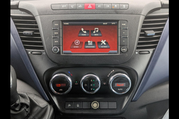 Iveco Daily 35S14V 2.3 AUTOMAAT 3500KG TREKHAAK CRUISE AIRCO NAVI Iveco Daily 35S14V 2.3 AUTOMAAT 3500KG TREKHAAK CRUISE AIRCO NAVI