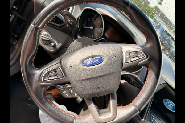 Ford Kuga 1.5 EcoBoost ST Line 150pk Adaptieve Cruise | Trekhaak | Achteruitrijcamera | Stoelverwarming | Nieuwe distributieriem ! | Elektrische Achterklep | Dealer onderhouden