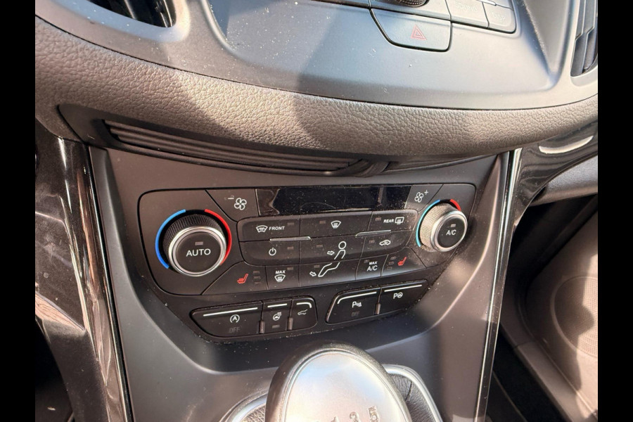 Ford Kuga 1.5 EcoBoost ST Line 150pk Adaptieve Cruise | Trekhaak | Achteruitrijcamera | Stoelverwarming | Nieuwe distributieriem ! | Elektrische Achterklep | Dealer onderhouden