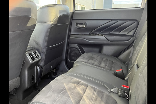 Mitsubishi Outlander 2.4 PHEV Intense+ Trekhaak Mitsubishi Outlander 2.4 PHEV Intense+ Trekhaak