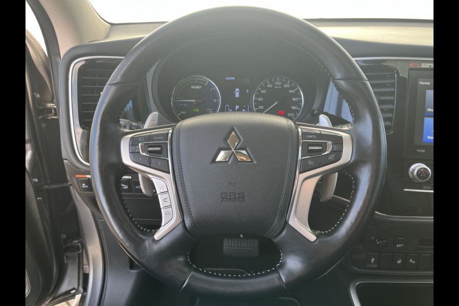 Mitsubishi Outlander 2.4 PHEV Intense+ Trekhaak Mitsubishi Outlander 2.4 PHEV Intense+ Trekhaak