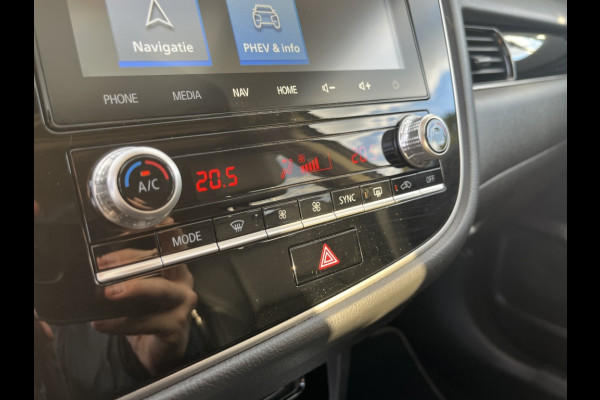 Mitsubishi Outlander 2.4 PHEV Intense+ Trekhaak Mitsubishi Outlander 2.4 PHEV Intense+ Trekhaak