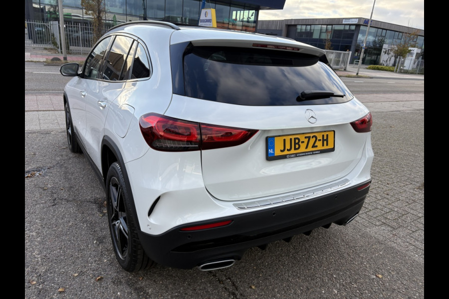 Mercedes-Benz GLA 250 e AMG Line