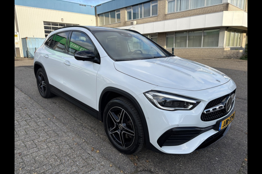Mercedes-Benz GLA 250 e AMG Line