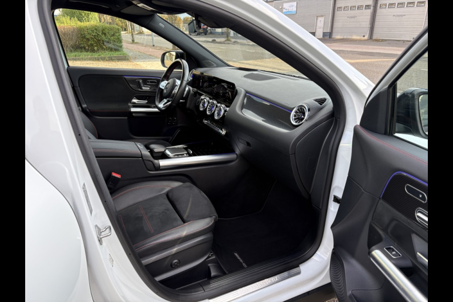 Mercedes-Benz GLA 250 e AMG Line