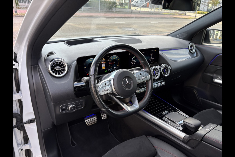 Mercedes-Benz GLA 250 e AMG Line