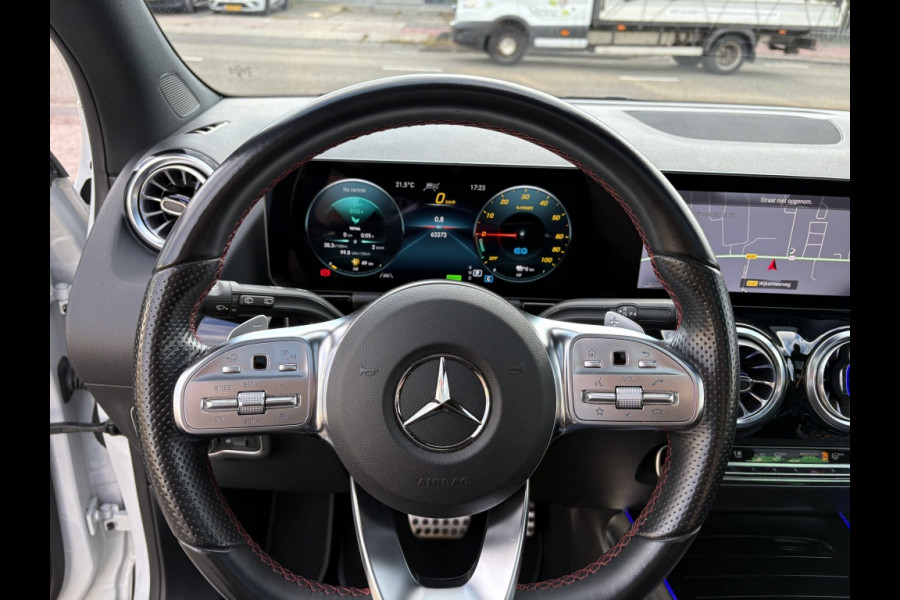 Mercedes-Benz GLA 250 e AMG Line