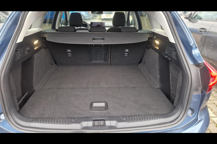 Ford FOCUS Wagon 1.0 EcoBoost Hybrid Titanium X AGR stoelen | 12 inch Touchscreen | Draadloos Android Auto / Apple Carplay | Camera achter | Ford FOCUS Wagon 1.0 EcoBoost Hybrid Titanium X AGR stoelen | 12 inch Touchscreen | Draadloos Android Auto / Apple Carplay | Camera achter |