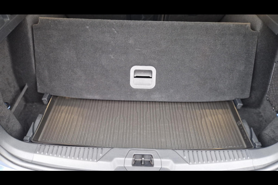 Ford FOCUS Wagon 1.0 EcoBoost Hybrid Titanium X AGR stoelen | 12 inch Touchscreen | Draadloos Android Auto / Apple Carplay | Camera achter | Ford FOCUS Wagon 1.0 EcoBoost Hybrid Titanium X AGR stoelen | 12 inch Touchscreen | Draadloos Android Auto / Apple Carplay | Camera achter |