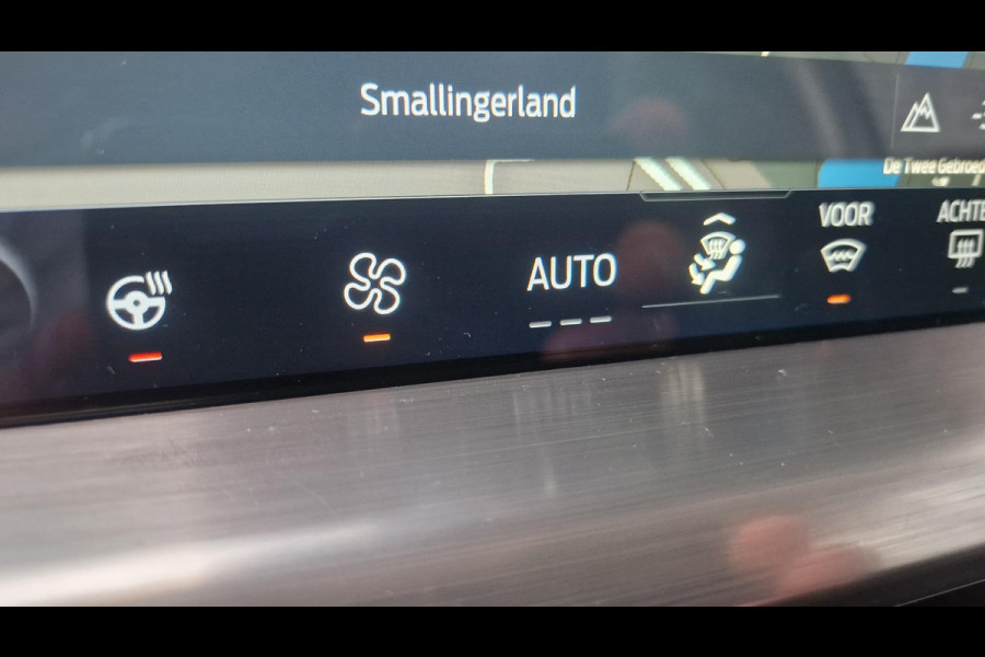 Ford FOCUS Wagon 1.0 EcoBoost Hybrid Titanium X AGR stoelen | 12 inch Touchscreen | Draadloos Android Auto / Apple Carplay | Camera achter | Ford FOCUS Wagon 1.0 EcoBoost Hybrid Titanium X AGR stoelen | 12 inch Touchscreen | Draadloos Android Auto / Apple Carplay | Camera achter |