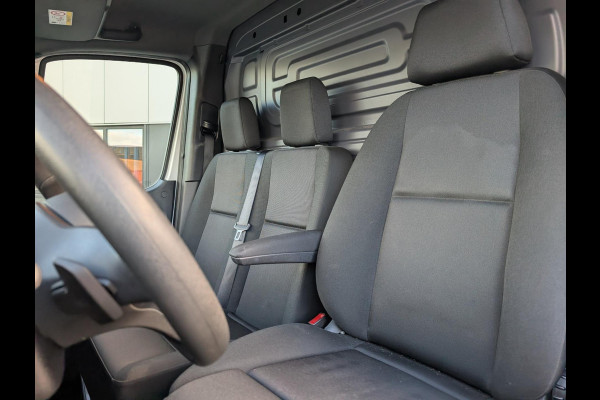 Mercedes-Benz Sprinter 319 190PK AUTOMAAT LED 3500KG TREKHAAK L2H2 CLIMATE CRUISE M-BUX Mercedes-Benz Sprinter 319 190PK AUTOMAAT LED 3500KG TREKHAAK L2H2 CLIMATE CRUISE M-BUX