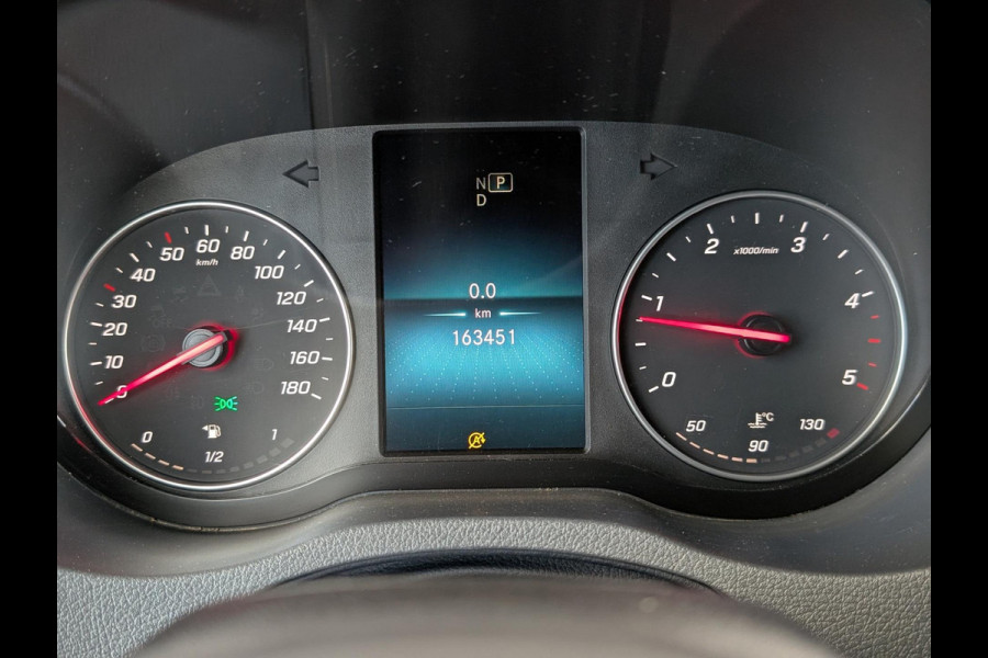 Mercedes-Benz Sprinter 319 190PK AUTOMAAT LED 3500KG TREKHAAK L2H2 CLIMATE CRUISE M-BUX Mercedes-Benz Sprinter 319 190PK AUTOMAAT LED 3500KG TREKHAAK L2H2 CLIMATE CRUISE M-BUX