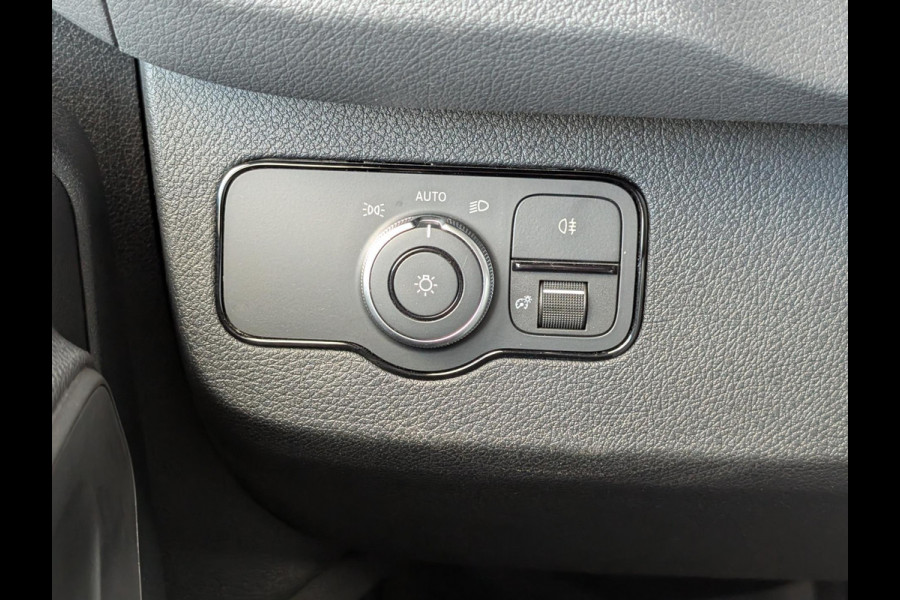 Mercedes-Benz Sprinter 319 190PK AUTOMAAT LED 3500KG TREKHAAK L2H2 CLIMATE CRUISE M-BUX Mercedes-Benz Sprinter 319 190PK AUTOMAAT LED 3500KG TREKHAAK L2H2 CLIMATE CRUISE M-BUX