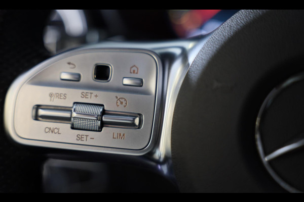 Mercedes-Benz GLC 200 AMG 63 Look / Designo Interieur / Elek Stoelen / Memory / Leder / Open Pano / 360 Camera / 21 Inch Mercedes-Benz GLC 200 AMG 63 Look / Designo Interieur / Elek Stoelen / Memory / Leder / Open Pano / 360 Camera / 21 Inch