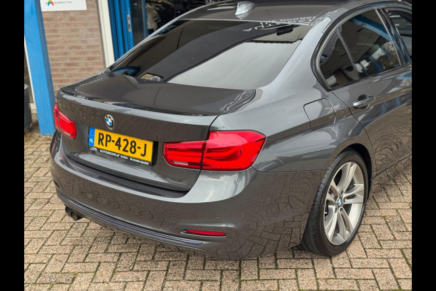 BMW 3-serie 320d M-Pakket High Executive 2018 AUT NAVI DAK! BMW 3-serie 320d M-Pakket High Executive 2018 AUT NAVI DAK!