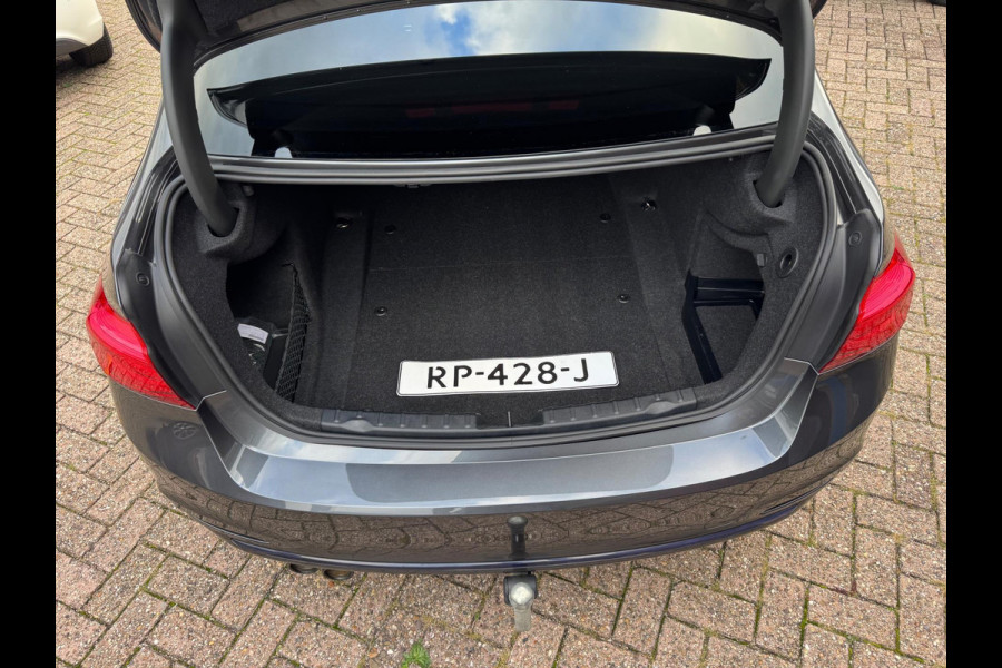 BMW 3-serie 320d M-Pakket High Executive 2018 AUT NAVI DAK! BMW 3-serie 320d M-Pakket High Executive 2018 AUT NAVI DAK!
