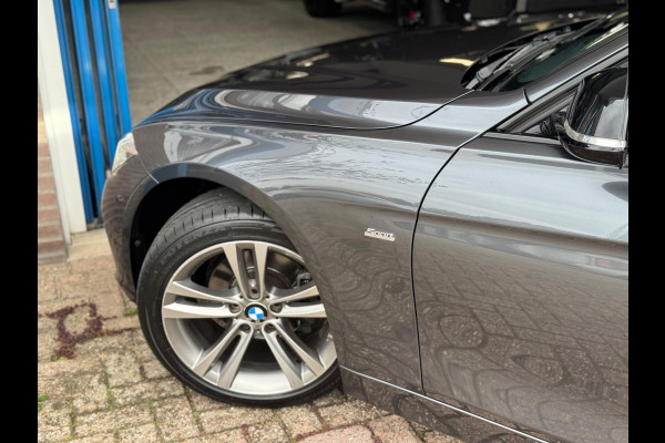 BMW 3-serie 320d M-Pakket High Executive 2018 AUT NAVI DAK! BMW 3-serie 320d M-Pakket High Executive 2018 AUT NAVI DAK!