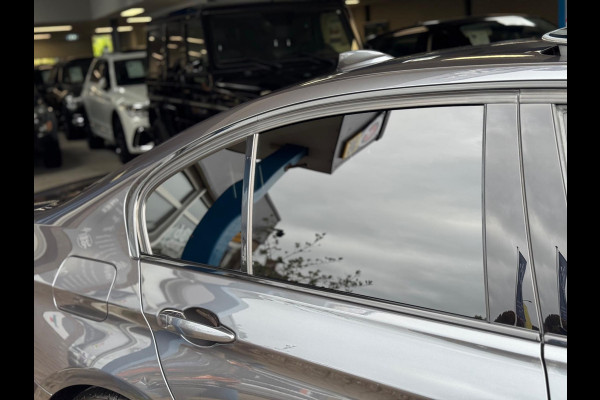 BMW 3-serie 320d M-Pakket High Executive 2018 AUT NAVI DAK! BMW 3-serie 320d M-Pakket High Executive 2018 AUT NAVI DAK!