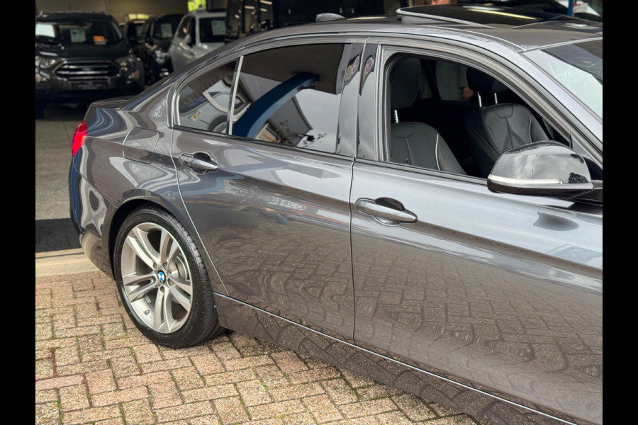 BMW 3-serie 320d M-Pakket High Executive 2018 AUT NAVI DAK! BMW 3-serie 320d M-Pakket High Executive 2018 AUT NAVI DAK!