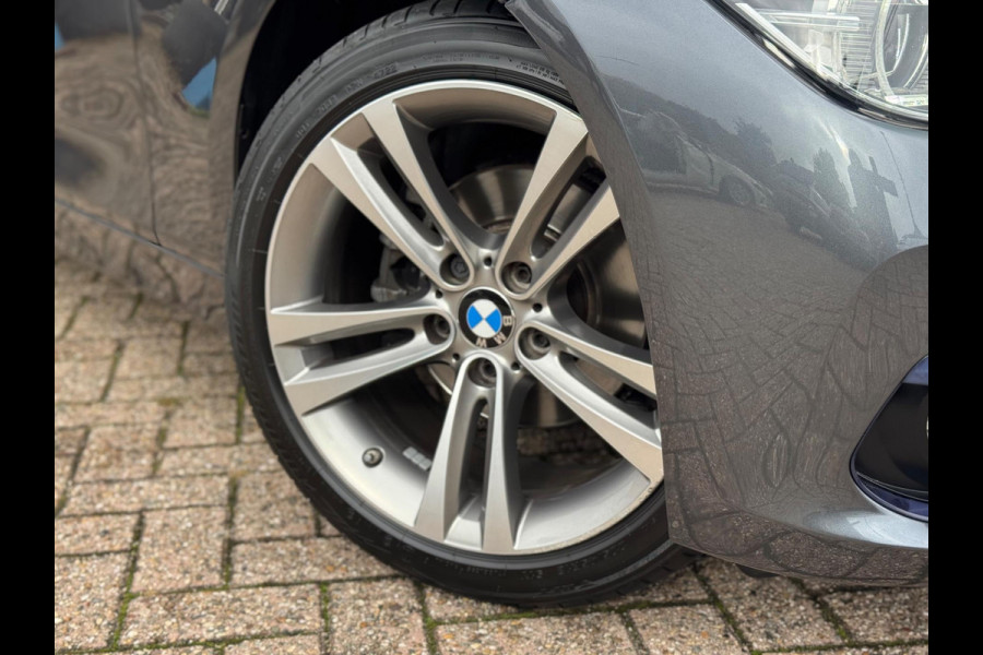BMW 3-serie 320d M-Pakket High Executive 2018 AUT NAVI DAK! BMW 3-serie 320d M-Pakket High Executive 2018 AUT NAVI DAK!