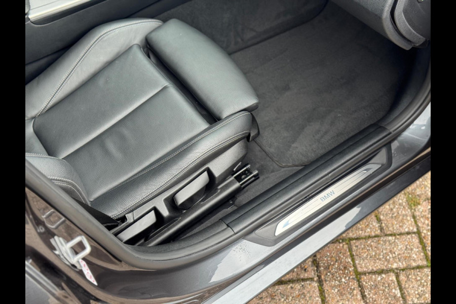 BMW 3-serie 320d M-Pakket High Executive 2018 AUT NAVI DAK! BMW 3-serie 320d M-Pakket High Executive 2018 AUT NAVI DAK!