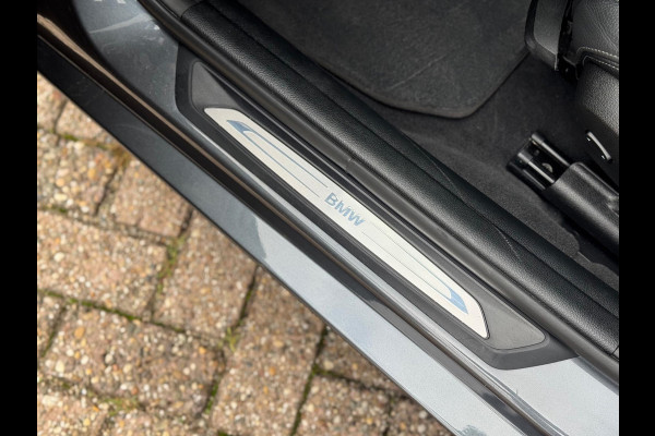 BMW 3-serie 320d M-Pakket High Executive 2018 AUT NAVI DAK! BMW 3-serie 320d M-Pakket High Executive 2018 AUT NAVI DAK!