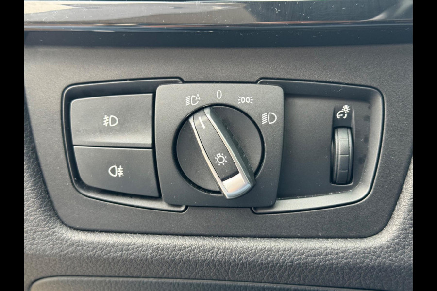 BMW 3-serie 320d M-Pakket High Executive 2018 AUT NAVI DAK! BMW 3-serie 320d M-Pakket High Executive 2018 AUT NAVI DAK!