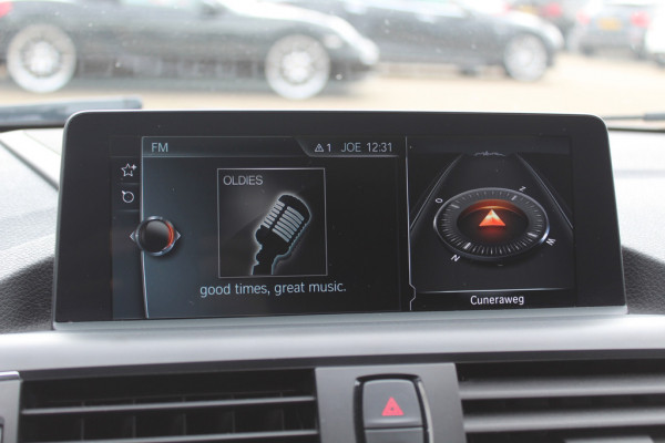 BMW 1-serie 118i High Exe. M Sport / Leder / Navigatie / Parkeerhulp V+A / 18'' / Sportstoelen / Stoelverwarming / DAB / Cruise Control BMW 1-serie 118i High Exe. M Sport / Leder / Navigatie / Parkeerhulp V+A / 18'' / Sportstoelen / Stoelverwarming / DAB / Cruise Control