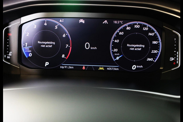 Volkswagen T-Roc 1.5 TSI Sport Business R Line / AUT / ACC / Virtual Cockpit / Camera / Navi / Dode Hoek / Led / Pdc / 19 Inch Volkswagen T-Roc 1.5 TSI Sport Business R Line / AUT / ACC / Virtual Cockpit / Camera / Navi / Dode Hoek / Led / Pdc / 19 Inch