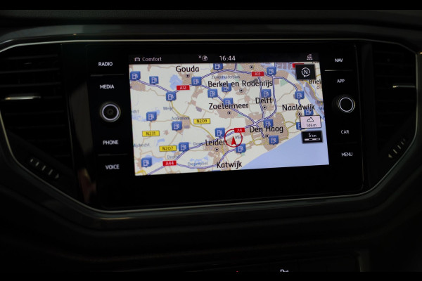 Volkswagen T-Roc 1.5 TSI Sport Business R Line / AUT / ACC / Virtual Cockpit / Camera / Navi / Dode Hoek / Led / Pdc / 19 Inch Volkswagen T-Roc 1.5 TSI Sport Business R Line / AUT / ACC / Virtual Cockpit / Camera / Navi / Dode Hoek / Led / Pdc / 19 Inch