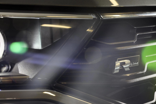 Volkswagen T-Roc 1.5 TSI Sport Business R Line / AUT / ACC / Virtual Cockpit / Camera / Navi / Dode Hoek / Led / Pdc / 19 Inch Volkswagen T-Roc 1.5 TSI Sport Business R Line / AUT / ACC / Virtual Cockpit / Camera / Navi / Dode Hoek / Led / Pdc / 19 Inch