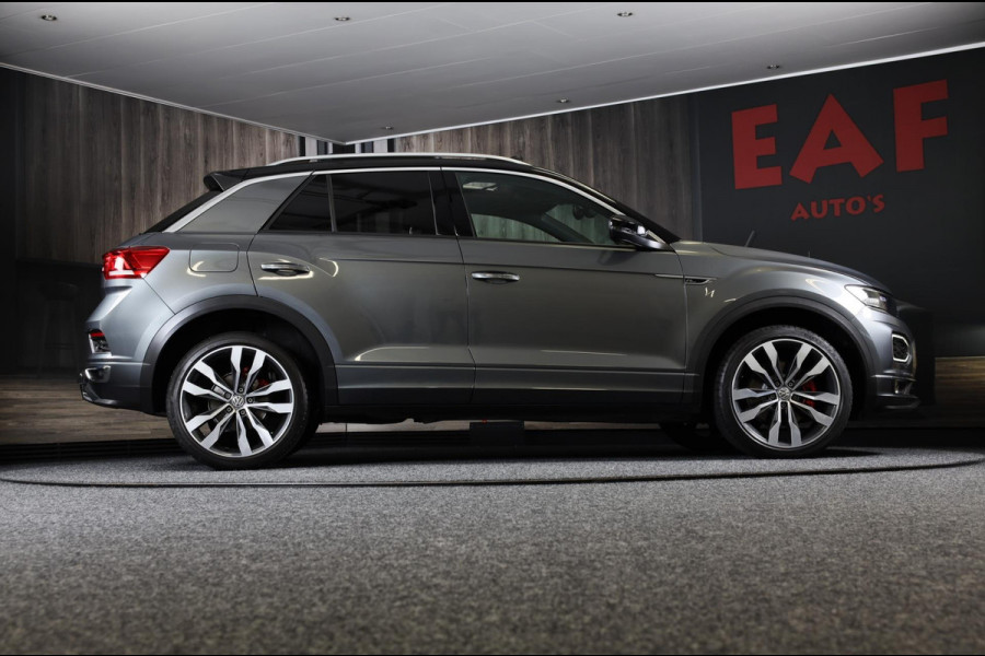 Volkswagen T-Roc 1.5 TSI Sport Business R Line / AUT / ACC / Virtual Cockpit / Camera / Navi / Dode Hoek / Led / Pdc / 19 Inch Volkswagen T-Roc 1.5 TSI Sport Business R Line / AUT / ACC / Virtual Cockpit / Camera / Navi / Dode Hoek / Led / Pdc / 19 Inch