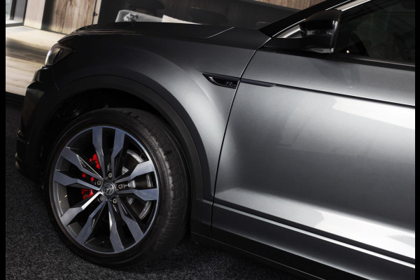Volkswagen T-Roc 1.5 TSI Sport Business R Line / AUT / ACC / Virtual Cockpit / Camera / Navi / Dode Hoek / Led / Pdc / 19 Inch Volkswagen T-Roc 1.5 TSI Sport Business R Line / AUT / ACC / Virtual Cockpit / Camera / Navi / Dode Hoek / Led / Pdc / 19 Inch