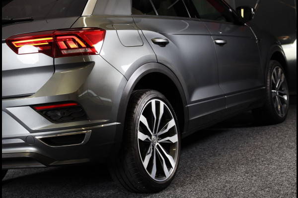 Volkswagen T-Roc 1.5 TSI Sport Business R Line / AUT / ACC / Virtual Cockpit / Camera / Navi / Dode Hoek / Led / Pdc / 19 Inch Volkswagen T-Roc 1.5 TSI Sport Business R Line / AUT / ACC / Virtual Cockpit / Camera / Navi / Dode Hoek / Led / Pdc / 19 Inch