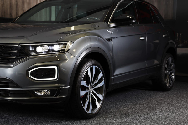Volkswagen T-Roc 1.5 TSI Sport Business R Line / AUT / ACC / Virtual Cockpit / Camera / Navi / Dode Hoek / Led / Pdc / 19 Inch Volkswagen T-Roc 1.5 TSI Sport Business R Line / AUT / ACC / Virtual Cockpit / Camera / Navi / Dode Hoek / Led / Pdc / 19 Inch