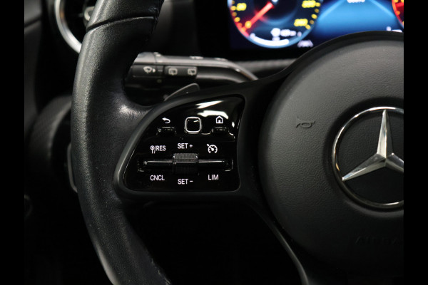 Mercedes-Benz A-Klasse 180 Sport *WEEKAANBIEDING* [SCHUIFKANTELDAK, CRUISE CONTROL, CAMERA, PDC 360, APPLE CARPLAY, ANDROID AUTO, STOELVERWARMING, NIEUWSTAAT]