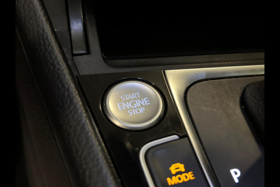 Volkswagen Golf 2.0 TSI GTI|PANO|LEDER|TREKHAAK|BOMVOL! Volkswagen Golf 2.0 TSI GTI|PANO|LEDER|TREKHAAK|BOMVOL!