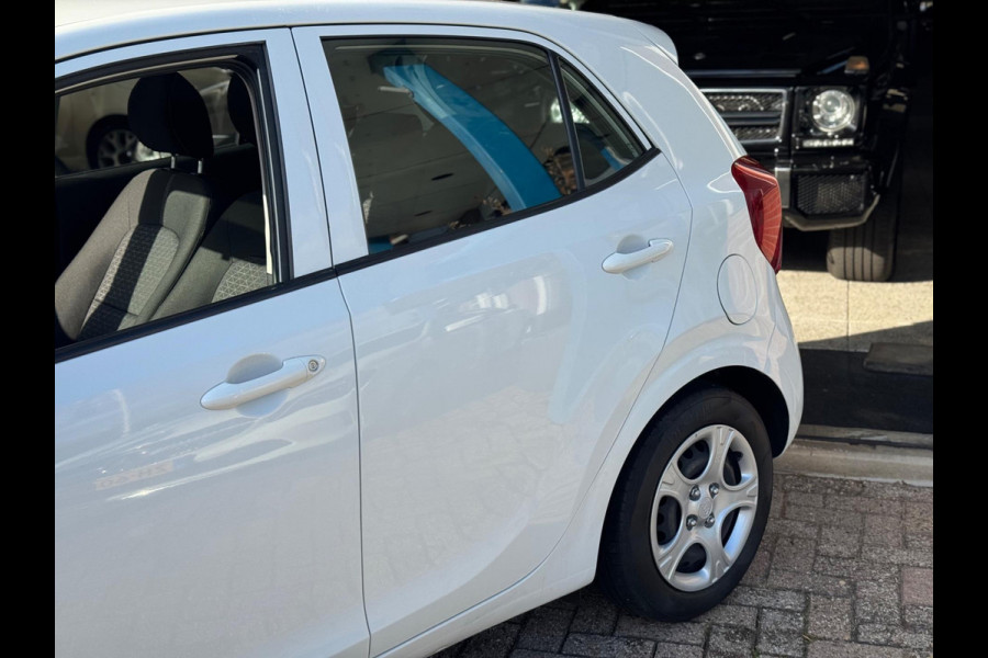 Kia Picanto 1.0 DPi ComfortLine 5p Wit 2020 AIRCO BTW 1e Eig Kia Picanto 1.0 DPi ComfortLine 5p Wit 2020 AIRCO BTW 1e Eig