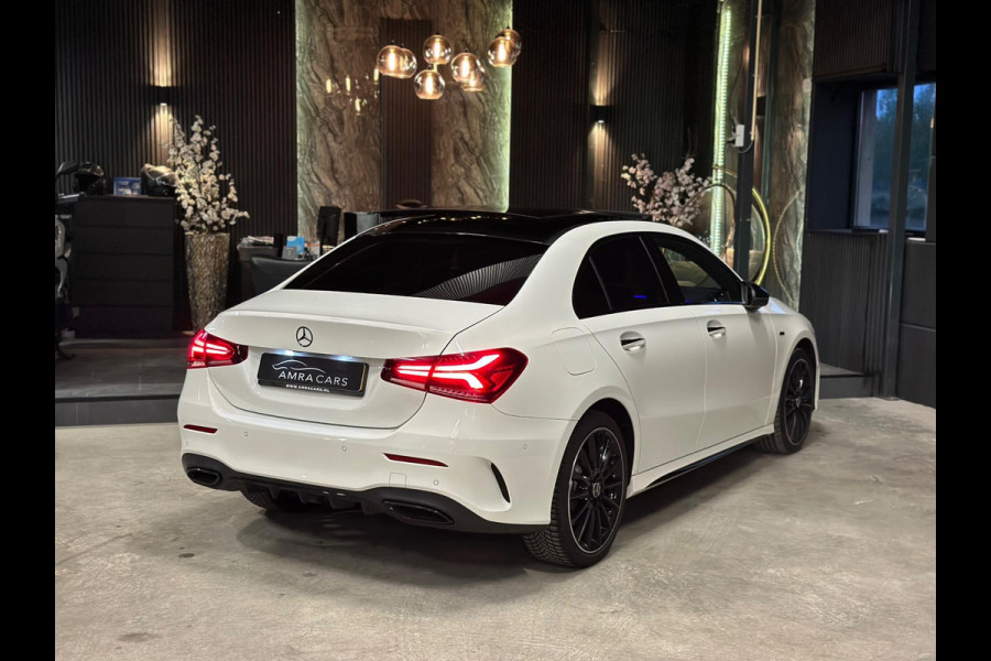 Mercedes-Benz A-Klasse 250 e AMG|Black pakket|PANO|BOMVOL! Mercedes-Benz A-Klasse 250 e AMG|Black pakket|PANO|BOMVOL!