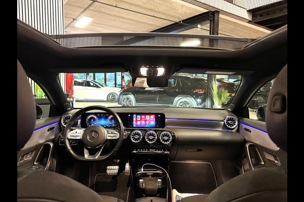 Mercedes-Benz A-Klasse 250 e AMG|Black pakket|PANO|BOMVOL! Mercedes-Benz A-Klasse 250 e AMG|Black pakket|PANO|BOMVOL!