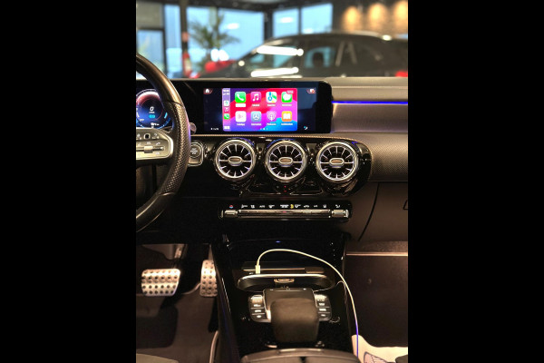 Mercedes-Benz A-Klasse 250 e AMG|Black pakket|PANO|BOMVOL! Mercedes-Benz A-Klasse 250 e AMG|Black pakket|PANO|BOMVOL!