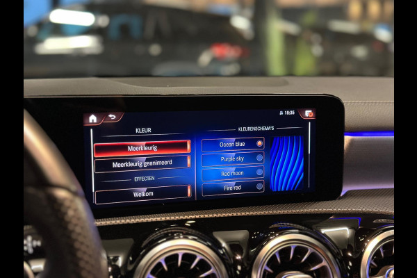 Mercedes-Benz A-Klasse 250 e AMG|Black pakket|PANO|BOMVOL! Mercedes-Benz A-Klasse 250 e AMG|Black pakket|PANO|BOMVOL!